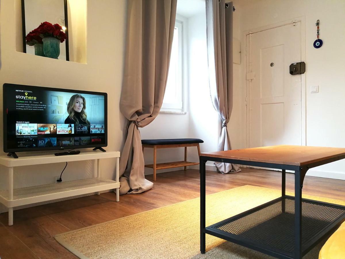 Gorgeous Bairro Alto Apartment ลิสบอน ภายนอก รูปภาพ